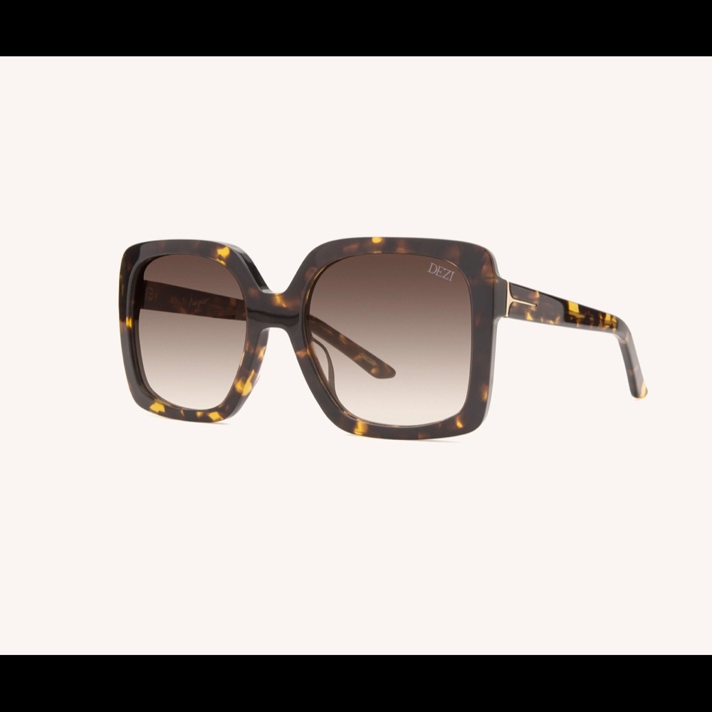 Dezi Harper Sunnies